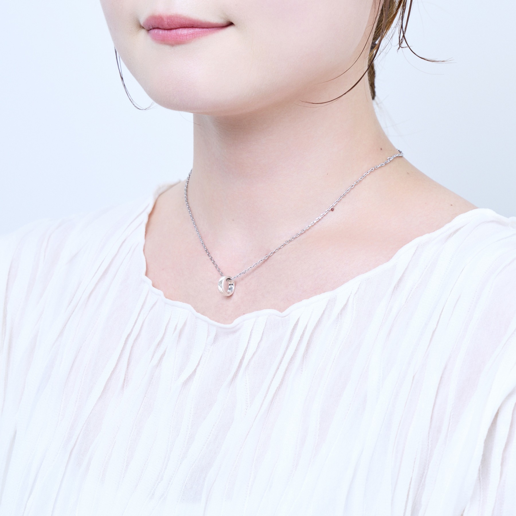 シルバー カットデザイン ネックレスチャ…